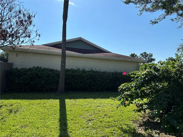 39 LAGO MESA WAY, Kissimmee, FL 34743