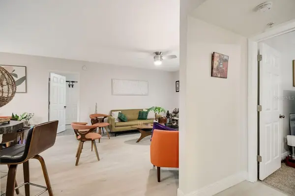 738 CREST PINES DR #726, Orlando, FL 32828