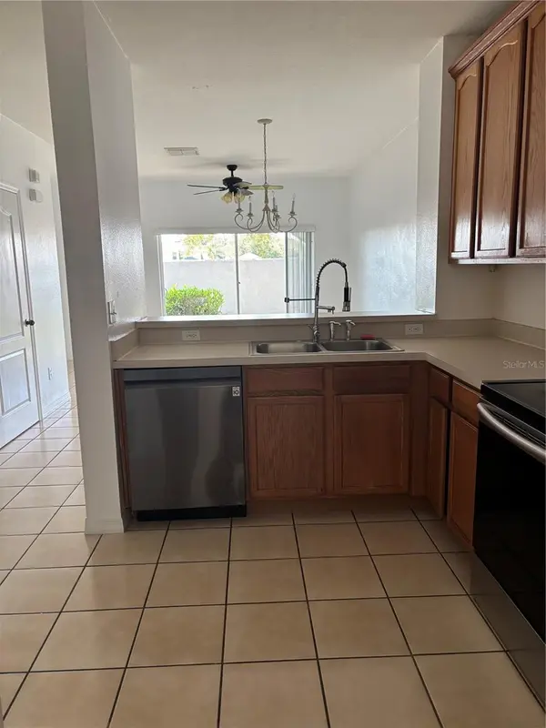 10922 SAVANNAH WOOD DR #141, Orlando, FL 32832