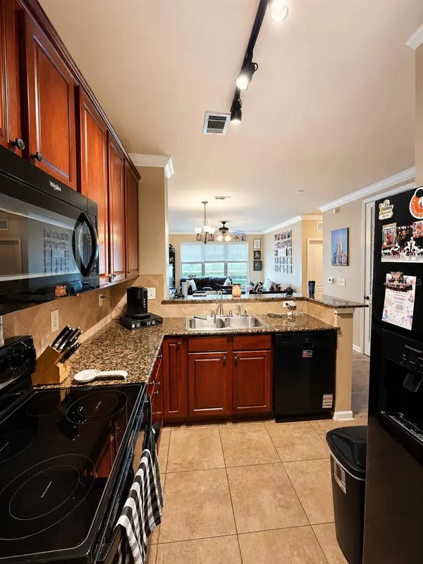 901 CHARO Pkwy #714, Davenport, FL 33897