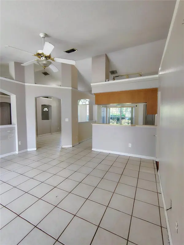 3248 SAWGRASS CREEK CIR, St Cloud, FL 34772