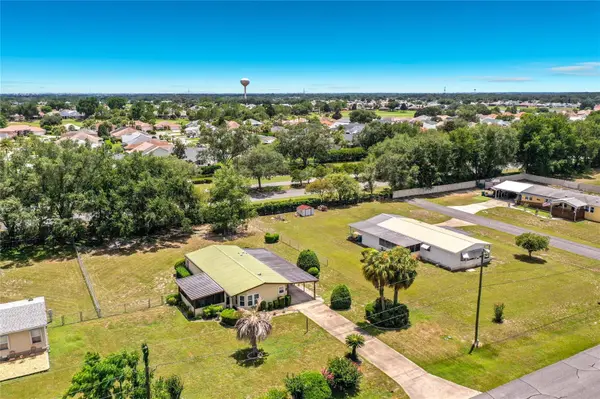 8233 COUNTY ROAD 109B, Lady Lake, FL 32159