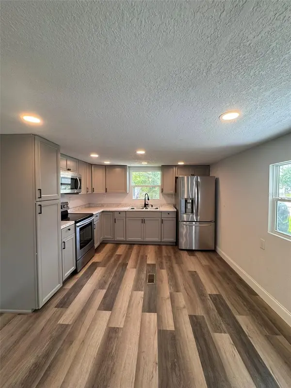 904 ROBINSON AVE, St Cloud, FL 34769