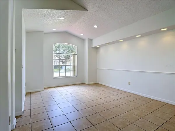 516 PINE CONE DR, Davenport, FL 33897