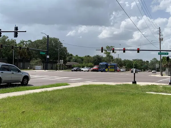 3 S JOHN YOUNG Pkwy #4, Kissimmee, FL 34741