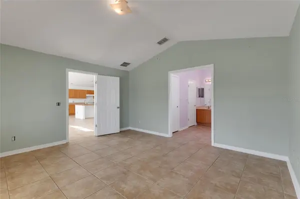 844 BERWICK DR, Davenport, FL 33897