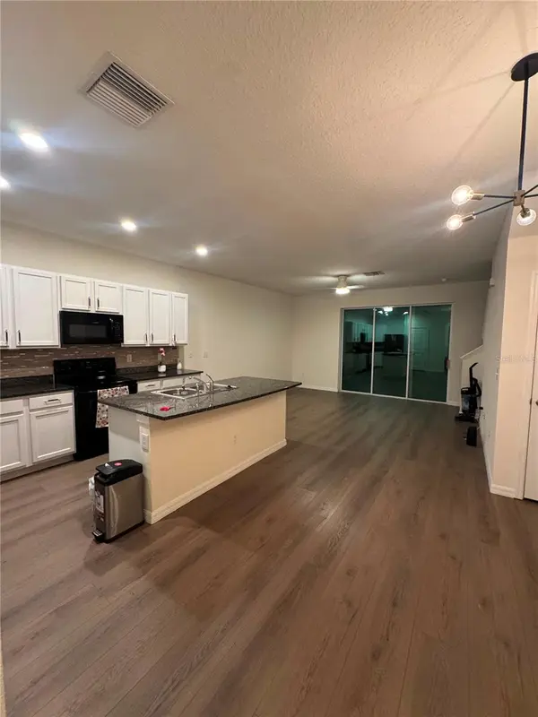 1833 HOVENWEEP RD, Wesley Chapel, FL 33543
