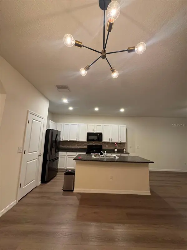 1833 HOVENWEEP RD, Wesley Chapel, FL 33543