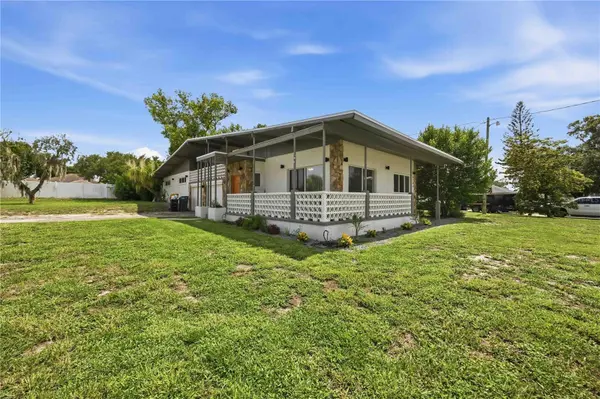 6704 WINTERSET GARDENS RD, Winter Haven, FL 33884