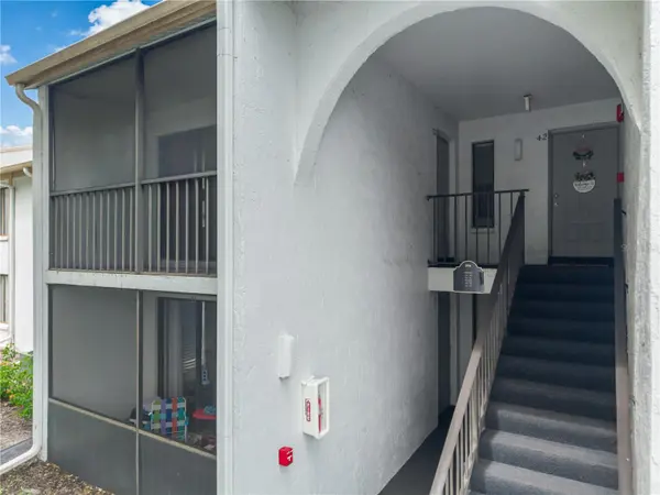 8201 SUN SPRING CIR #C2, Orlando, FL 32825