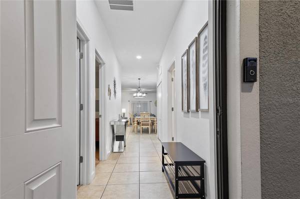 8966 CAT PALM RD, Kissimmee, FL 34747