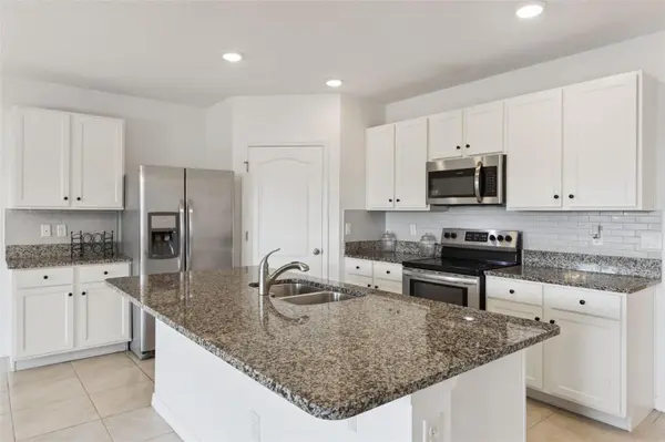 2487 WHITE LILLY DR, Kissimmee, FL 34747