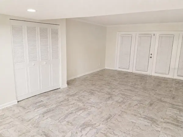 3870 MISSION DR #6, Jacksonville, FL 32217