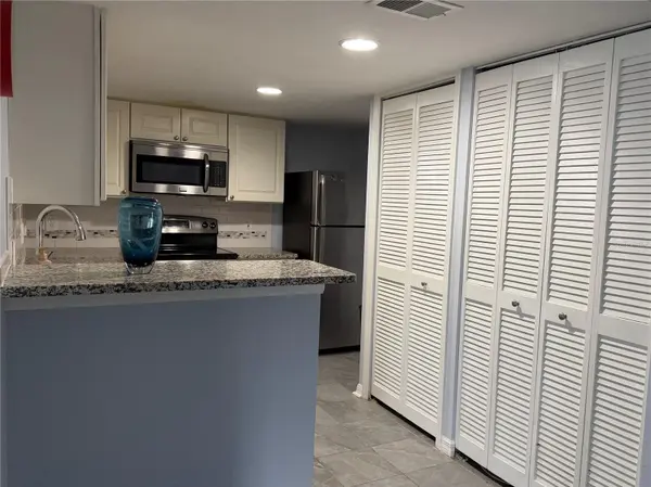 8804 GRAND PALMS CIR #A, Kissimmee, FL 34747