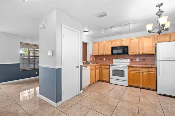 2234 CYPRESS KNEE LOOP, Kissimmee, FL 34743