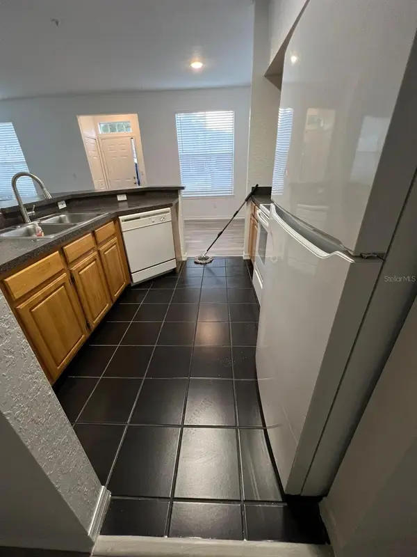 5963 WESTGATE DR #1414, Orlando, FL 32835