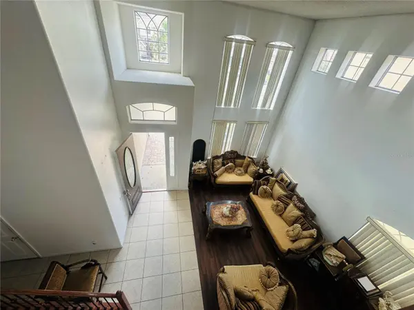 2530 SAND ARBOR CIR, Orlando, FL 32824