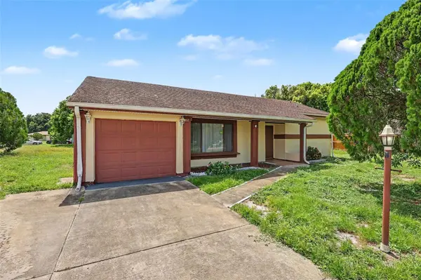 997 MARIPOSA DR NE, Palm Bay, FL 32905