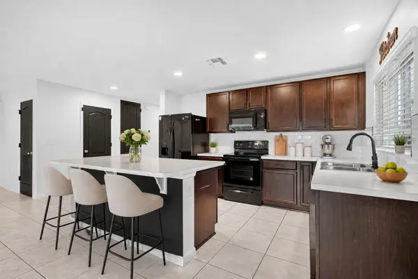 1097 AUGUSTUS DR, Davenport, FL 33896