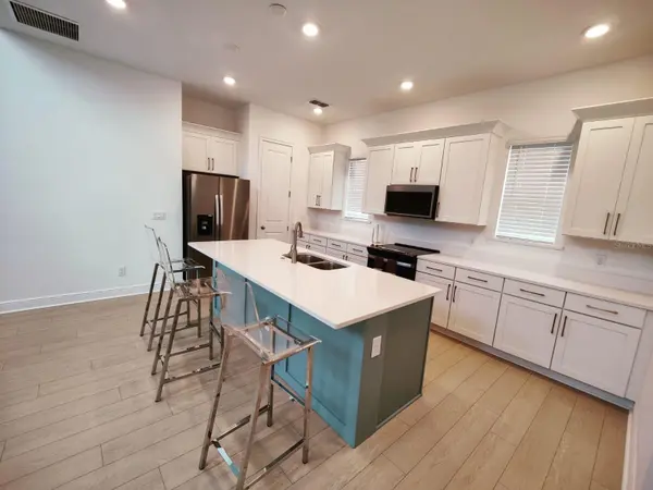 7703 NEMOURS Pkwy, Orlando, FL 32827