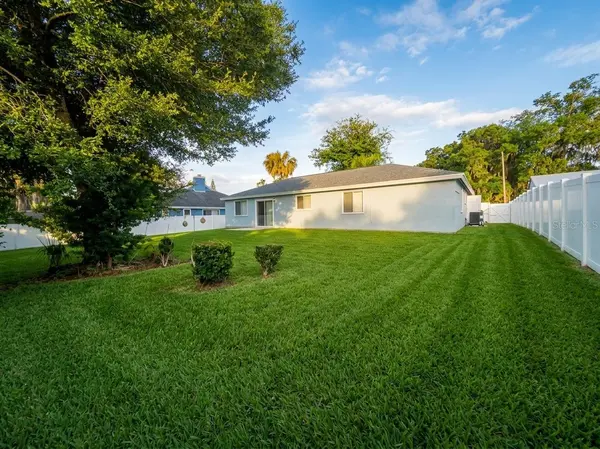 1029 WINDSONG CIR, Apopka, FL 32703