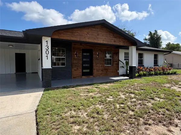 1301 NICHOLS DR, Tavares, FL 32778