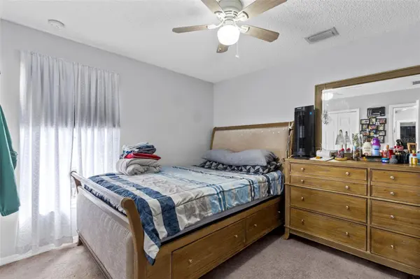 1214 STILLWATER AVE, Deltona, FL 32725