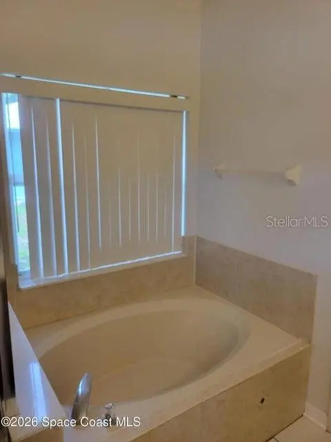 281 SEAHORSE CIR SE, Palm Bay, FL 32909