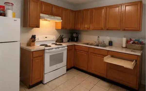 107 LAKE ELIZABETH DR #B, Winter Haven, FL 33884