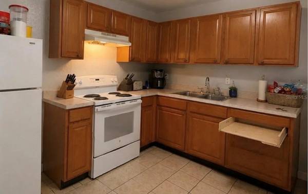 107 LAKE ELIZABETH DR #B, Winter Haven, FL 33884