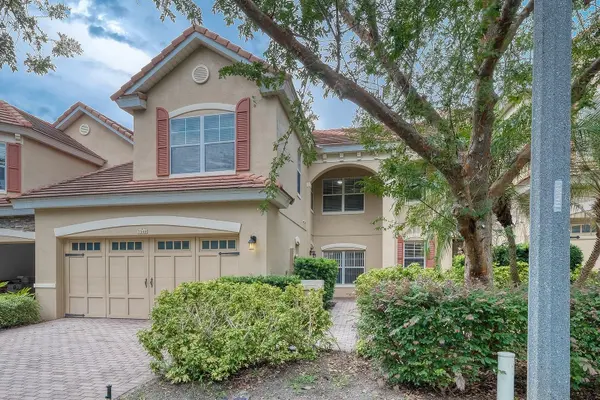 7340 REGINA WAY, Orlando, FL 32819