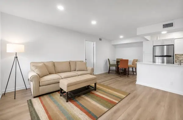 7178 GOLF COLONY CT #202, Lake Worth, FL 33467