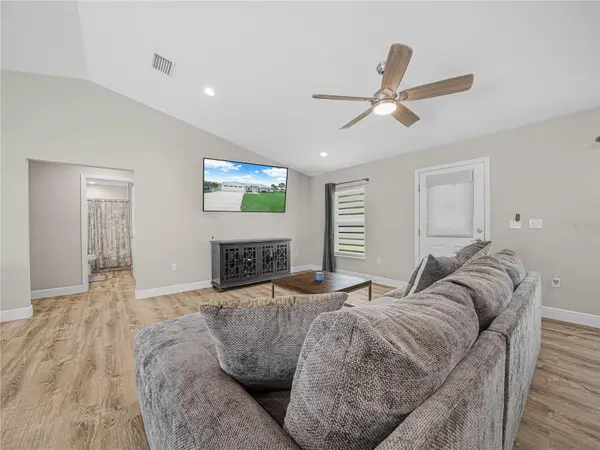 270 LINCOLN RD NE, Lake Placid, FL 33852