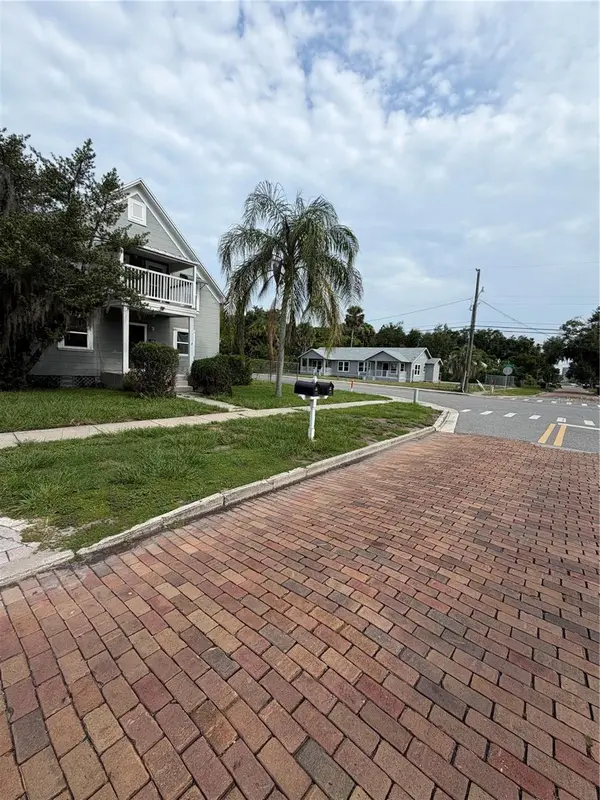 118 N BEAUMONT AVE, Kissimmee, FL 34741