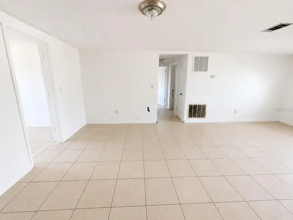 3303 EISENHOWER DR, Holiday, FL 34691