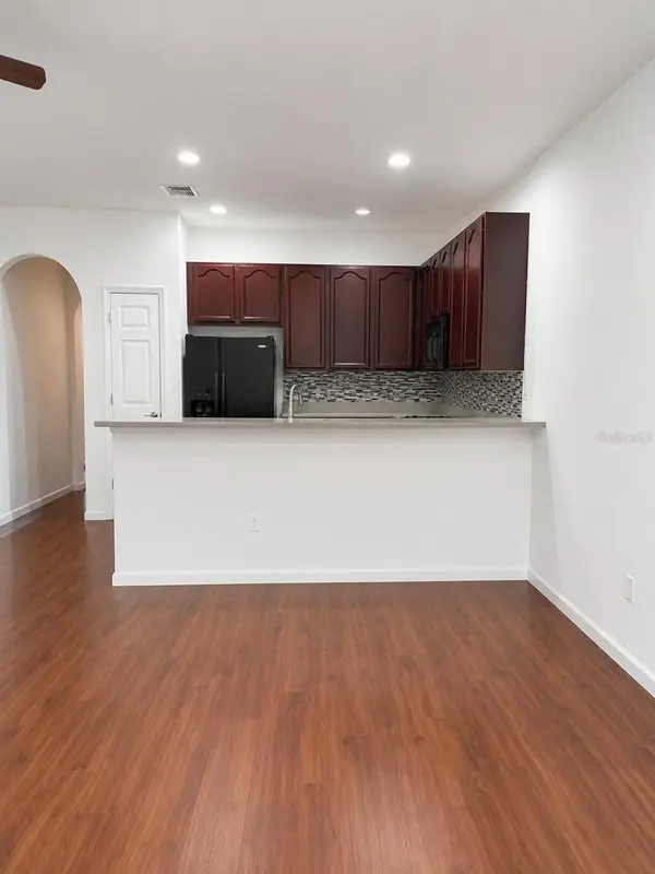 910 SPRING HARVEST CT, Orlando, FL 32828