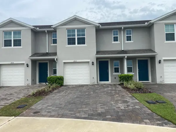 2923 BRIE HAMMOCK BND, St Cloud, FL 34773