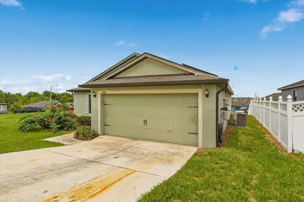 1603 ELLINGTON DR, Dundee, FL 33838