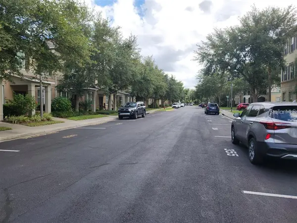 8256 MARITIME FLAG ST #1706, Windermere, FL 34786