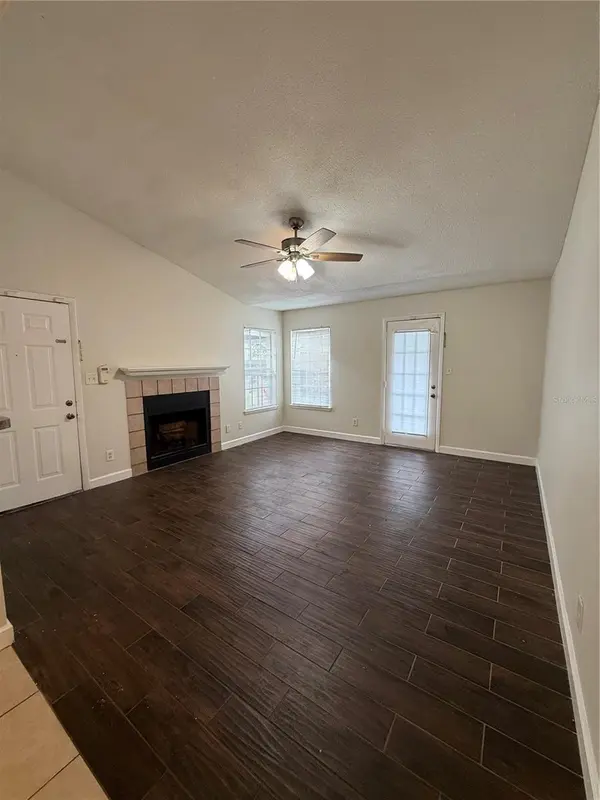 4367 THORNBRIAR LN #P208, Orlando, FL 32822