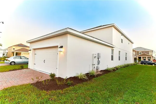 12027 GRAMMAR LN, Orlando, FL 32832