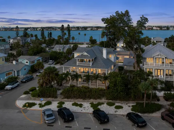 106 2ND AVE, St Pete Beach, FL 33706