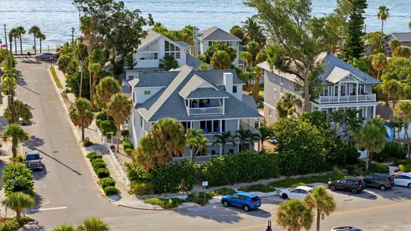 106 2ND AVE, St Pete Beach, FL 33706