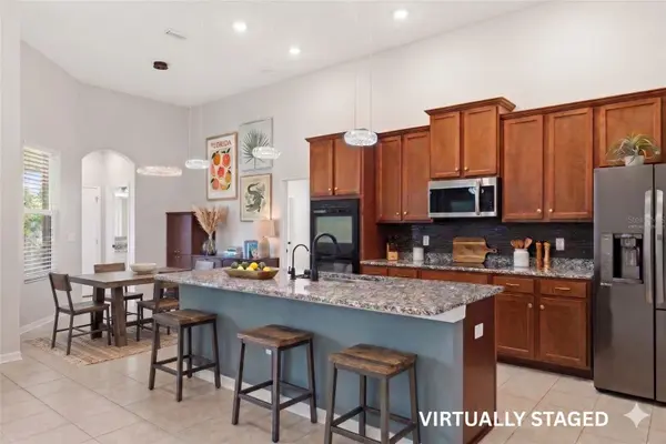 6410 FALLING OAK TRL, Wesley Chapel, FL 33545