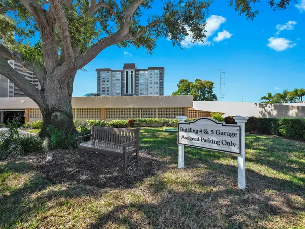 5220 BRITTANY DR S #1501, St Petersburg, FL 33715