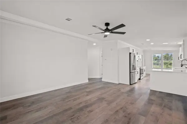 34010 ESTATES LN, Wesley Chapel, FL 33543