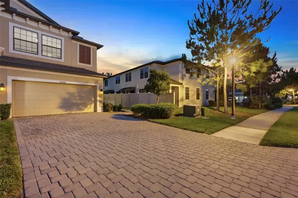 30040 SOUTHWELL LN, Wesley Chapel, FL 33543