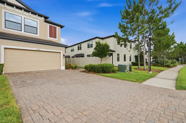 30040 SOUTHWELL LN, Wesley Chapel, FL 33543