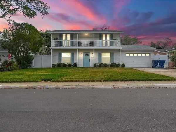 8067 123RD ST, Seminole, FL 33772