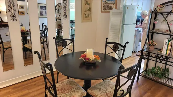 1421 NORMANDY PARK DR #4, Clearwater, FL 33756